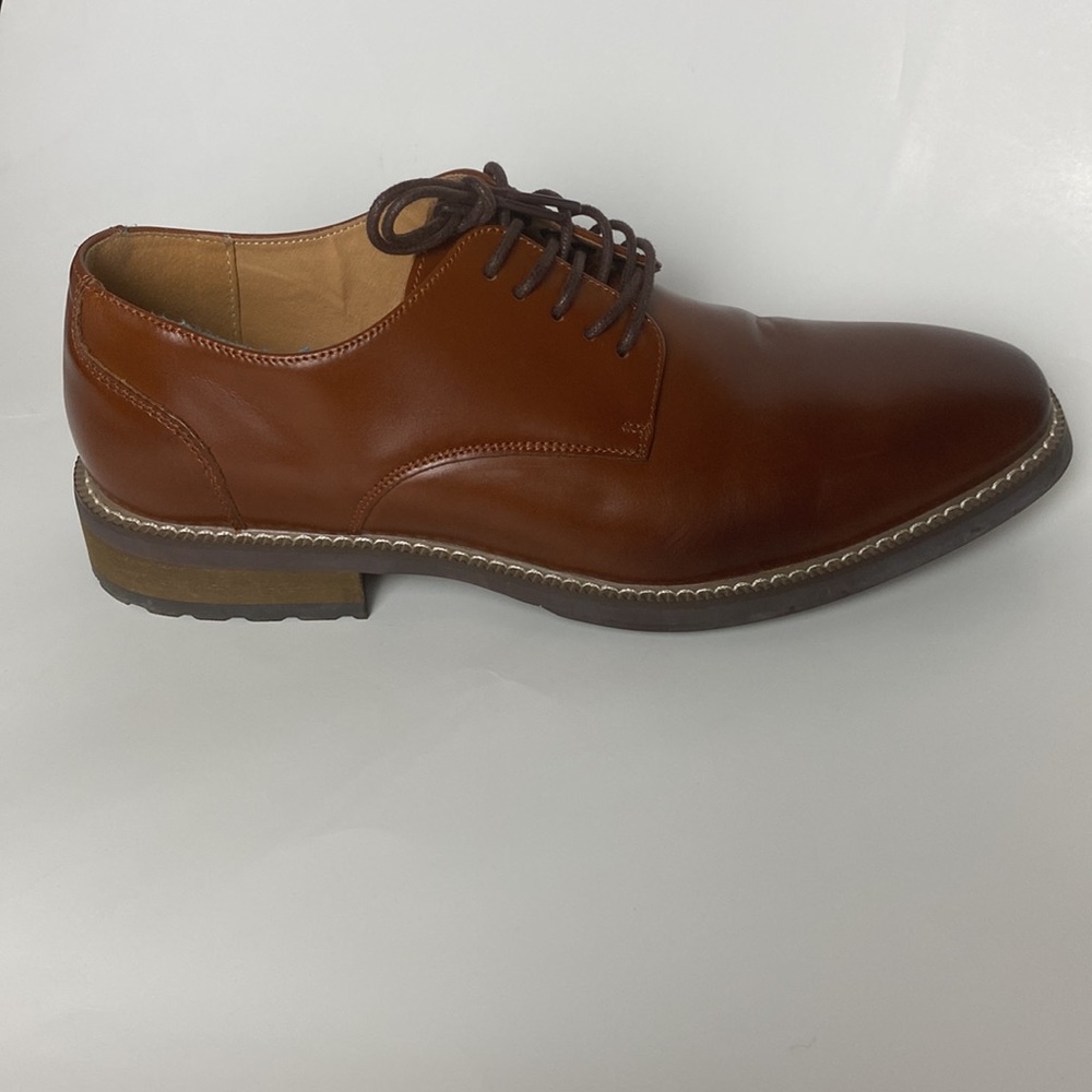 Men’s Oxford Tan Dress Shoes - Picture 5 of 11